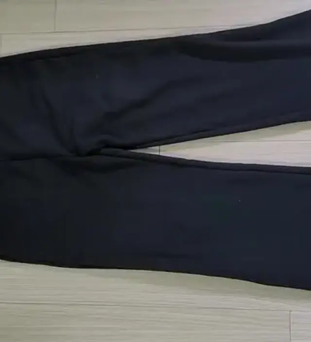 키도크고 31주 배도 많이나와서 원피스만입다가 추워서 털달린 바지를 찾았어요~ 길이감