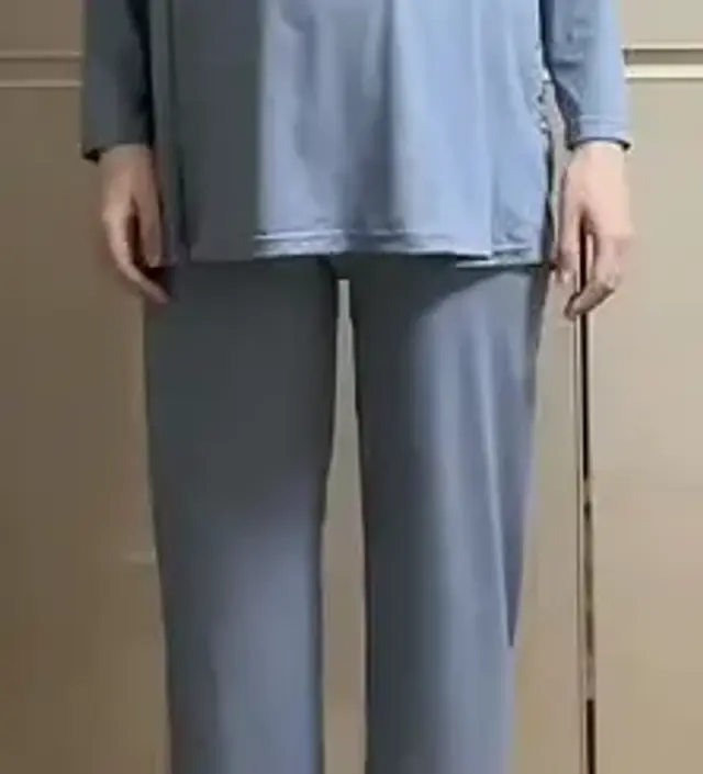 너무 편해서 그레이 사고 블루도 샀습니다. 만삭인데도 편하게 잘 입고, 출산 후에도 수