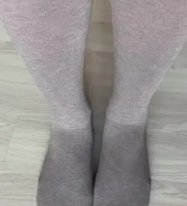 기모 버전 입고되자마자 구매했는데 배 부분 안 쪼이고 잘 맞아요