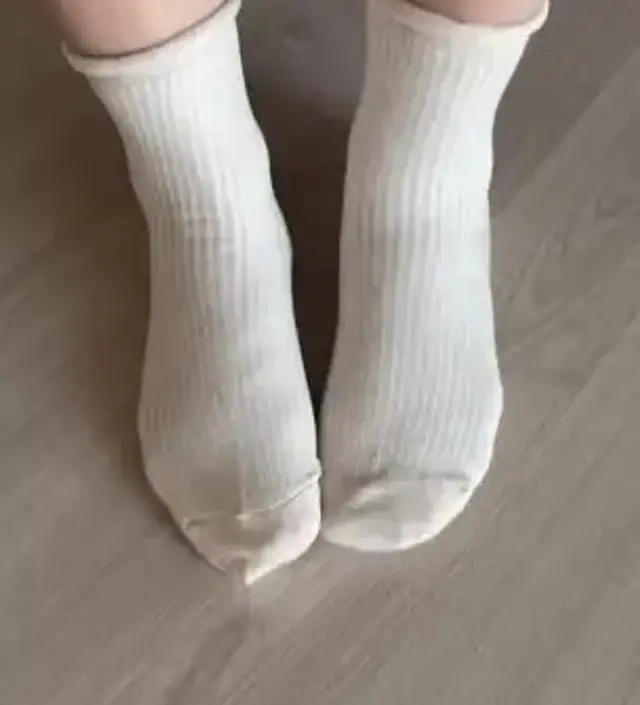 양말 안 쪼이고 편안하게 잘 맞아요