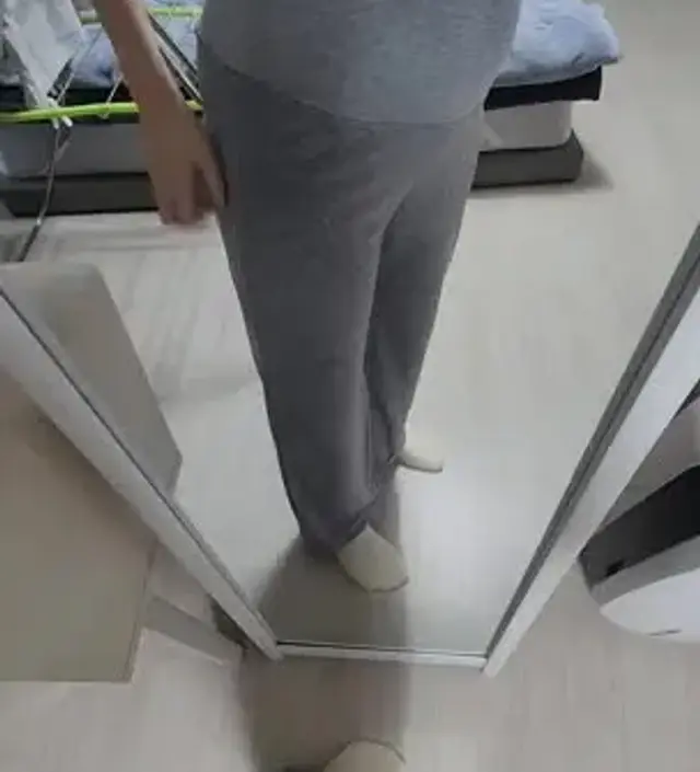 소재부드럽고 편합니당 30주차인데 배부분도편안하고 기장도162기준딱좋아요 만삭까지잘