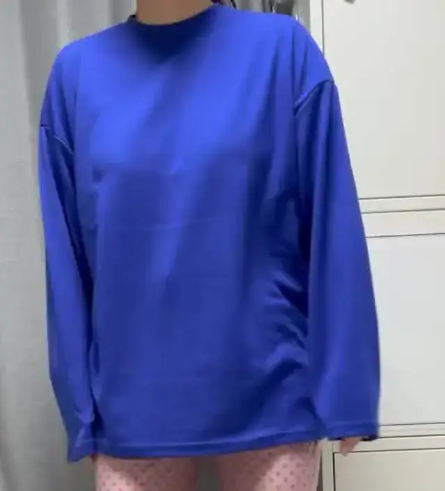 저도 이 티셔츠가 좋고 큰 애도 품에 안겼을때 이 티셔츠 소매를 만지작거리기 좋아해서