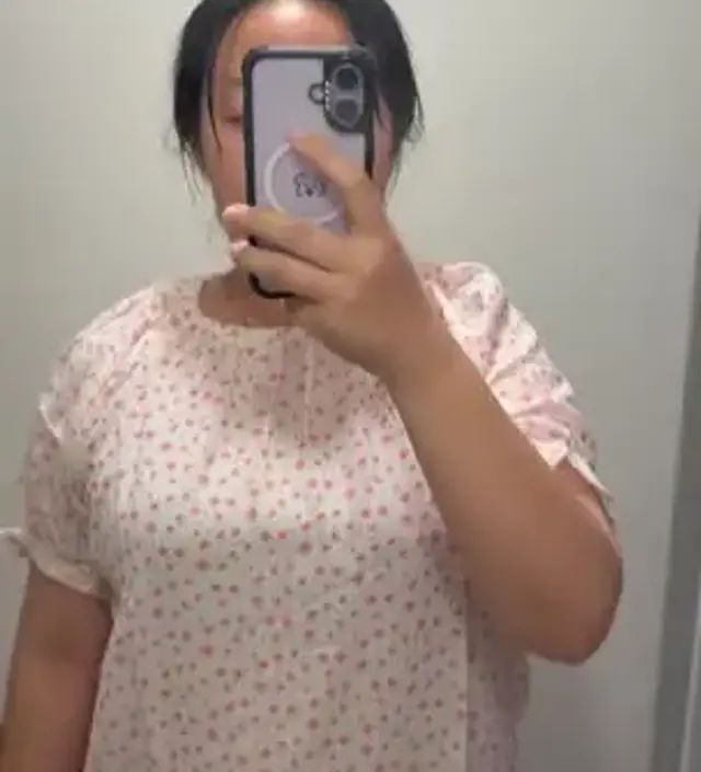 정말 사이즈도 널널하고 너무 이쁩니다ㅎㅎ 배가 나와서 잠옷이 자꾸 올라 가서 아예 원