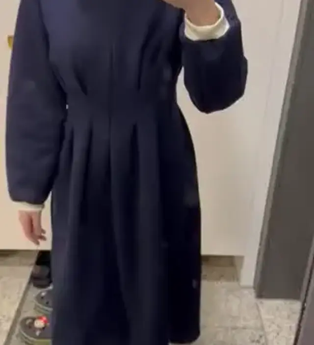 완모하느라 외출수유복을 구매했는데 상품 뜯자마자 옷에 먼지가 상당하게 붙어있어서 