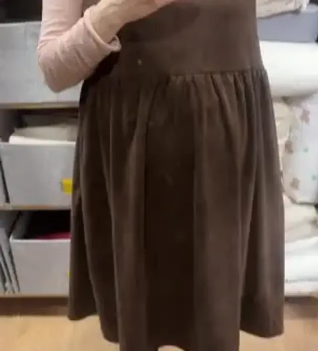 키 155 기준 귀여워요! 영상에서는 길어보이는데 살짝 아래라 딥답해 보이지 않아요. 
