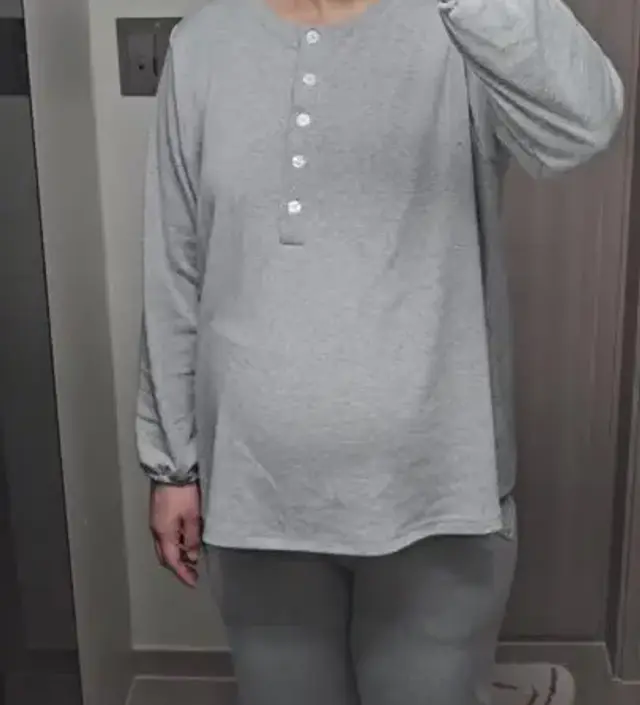 29주 170cm 78kg 배 많이 나온 임산부에요~ 원단 편하고 잘 늘어나서 만삭까지 잘 입을