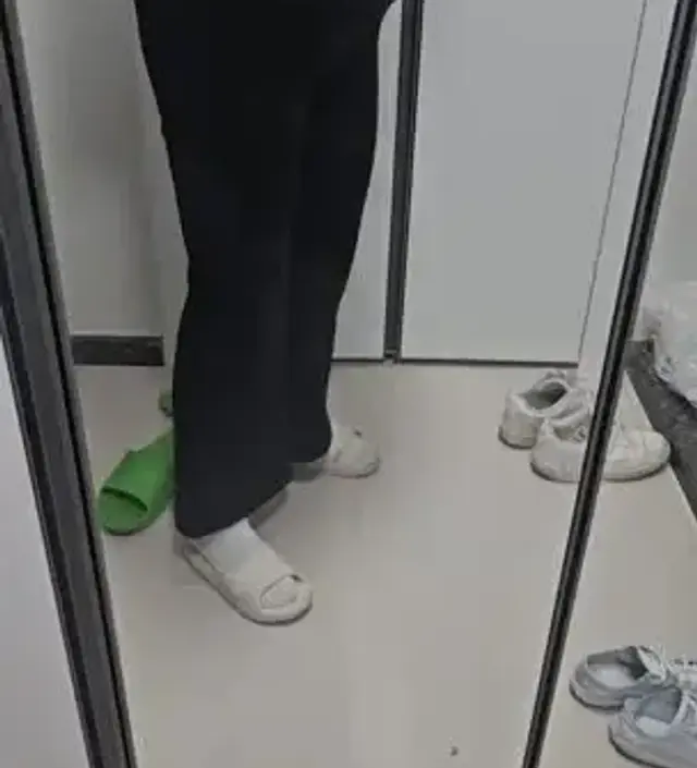 159cm인데 길이 딱 좋아요. 배까지 올라와서 따수운데 나시 안 입고 입으면 배가 좀 가