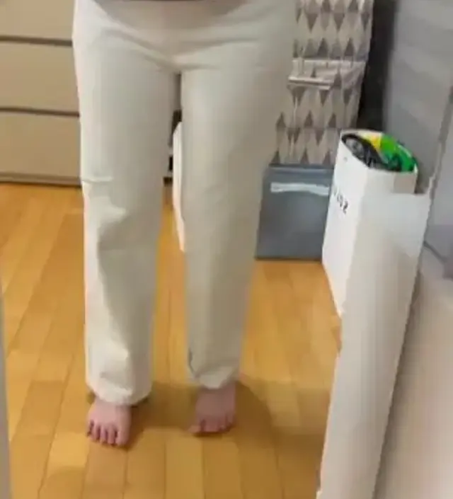 외출복으로 샀어요 배가 더 나오면 살짝 작을 것 같아요