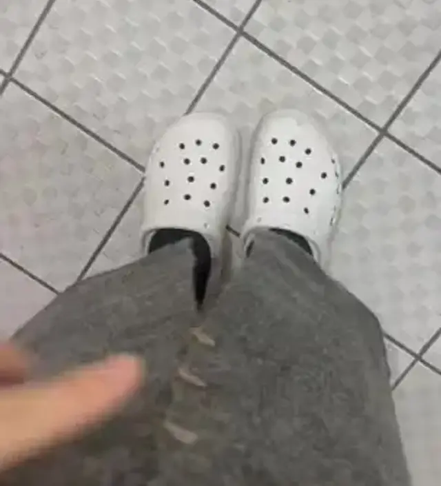 인기 품목인걸 알겠네요 배 불편한거 없이 엄청 편하고 출산하고도 잘 입을 거 같아요!