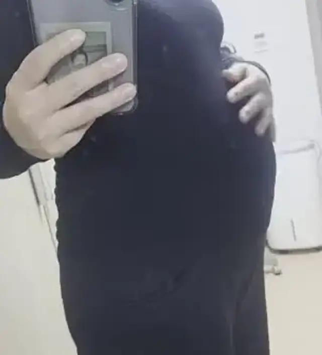 검정과 크림 두가지 샀는데 번갈아 입기 좋은거 같아요