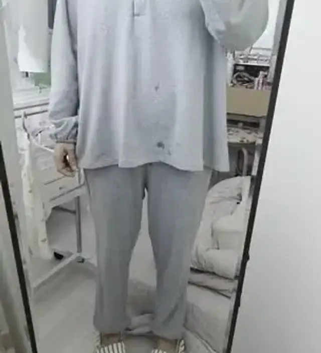 핏좋고 따뜻하고 편해요. 시보리가있어서 씻길때나 씻을때 물 안닿아서 좋구여.. 휘뚜루