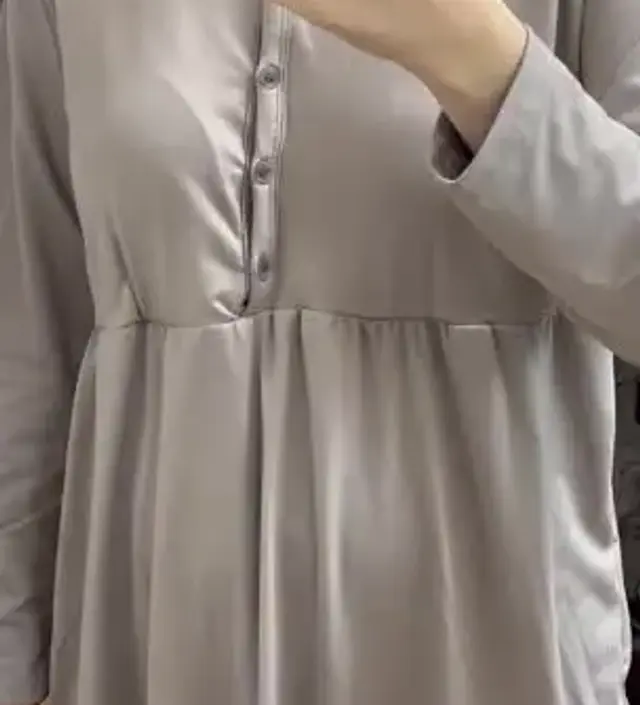 15주 산모입니다. 봄 가을 겨울에 집에서 입기 좋은 정도의 따스함이에요. 바지가 살짝