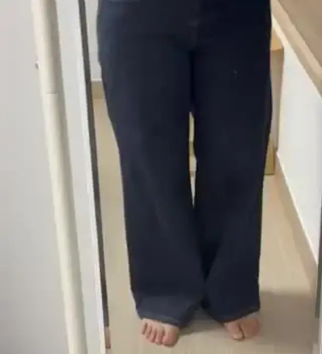 와이드 통도 마음에 들고 배도 편해요 임산부 바지 같지 않고 그냥 유행하는 통 편한 바