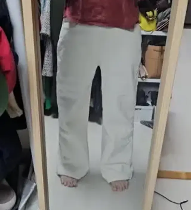 아직은 조금 커서 내려오네요 ㅠㅠ 그래도 도톰하니 따뜻하고 좋네요