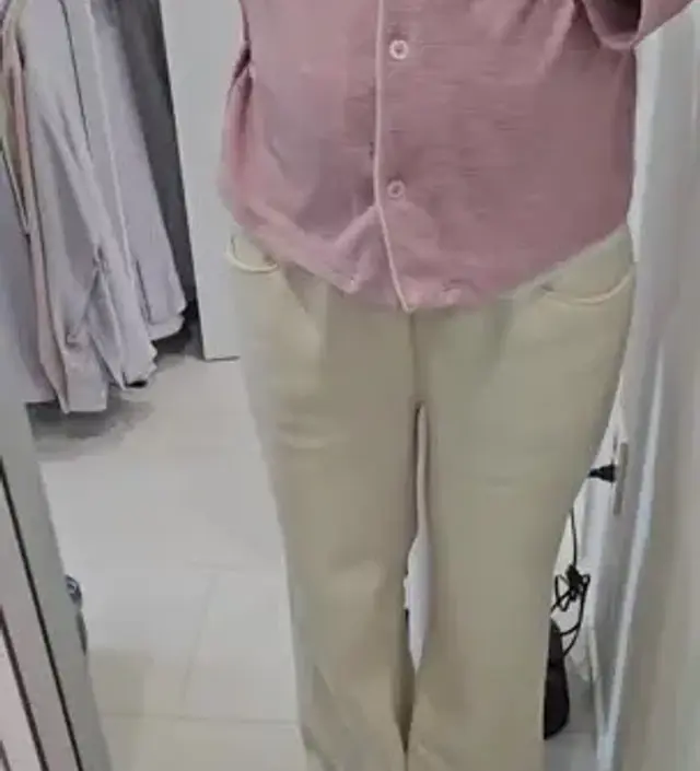 출산일 얼마 안 남아서 병원에서 입을 바지로 샀는데 너무 이뻐서 집에 있는 동안 계속