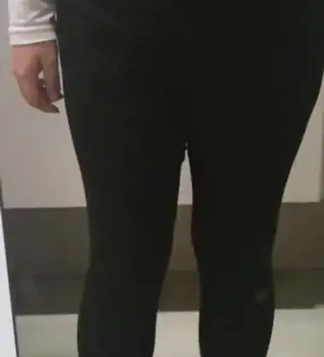 봄출산예정이라 적당한 두께감있는걸로 시켰는데 만족스럽습니다 스판이 좋아서 크게 나