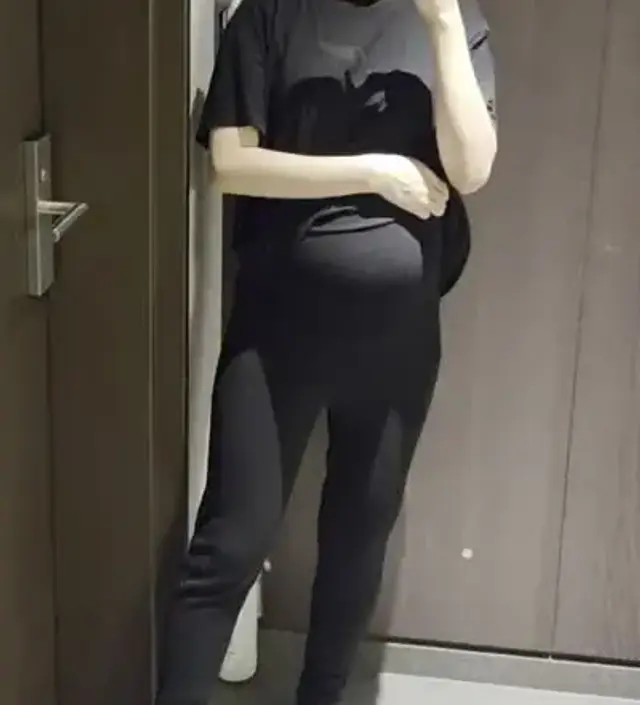 치마에 입기 좋은 레깅스입니다! 두꺼워서 따뜻해요