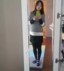 검정 M사이즈 주문했는데 신축성 좋고 편안합니다. 만삭 임부 레깅스로 좋네요. 잘 늘어