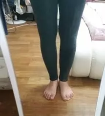 작지 않은 제 키에도 짧지 않고 길이감 넉넉하구요~ 특히 배 부분이 너무 너무 편해요~