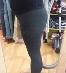 키가작아서 길이는 좀길어요 조금접어서 입으면되요 아직 주수가많이남아서 살찔껄 생각