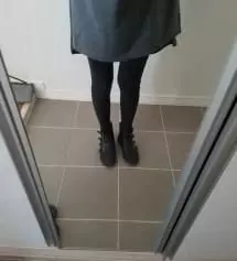 쫀쫀하니 아주 좋아요. .쫀쫀하다고해서 다리 조이거나 하지않고 편하네요..배까지 올라