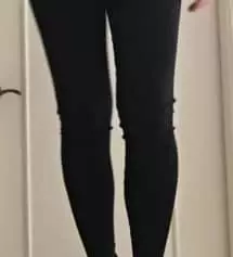 키가 작은 편이라 원래 레깅스가 조금 울어요
