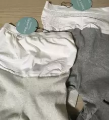 밝은색으로 두장 더 주문 했어요 역시나 질도 쫀쫀함도 너무 좋네요 한치수 크게 샀는데