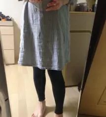 쫀쫀한 재질이랑 배 감싸주는게 정말 최고예요!! 지금입기 좋은데 조금만 기온 더 오르