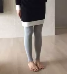 9월 출산이라 우선 검정 스타킹은 안신을거 같아 
