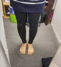 생각보다 두꺼운 느낌이네요 입다보면 익숙해질듯 합니다
