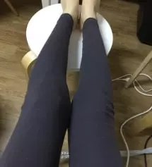 너무 말라서 레깅스가 헐렁할까봐 걱정했는데 쫀쫀하니 잘맞아요^_^
