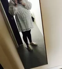 원피스  아래에  받혀입기 좋아서  벌써 6개째 구입해놓고
