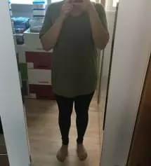 여기 레깅스 종류별로 다 입어봤는데 , 봄에 입기엔 이게 좋은거 같아요~~
