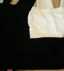 바지주문하면서 원피스 안에 입으려고 아이보리랑 검정색 주문했어요~~
