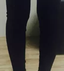 쫀쫀하고 좋아요~~^^ 안입은것처럼 넘 편하네요 진작 살걸 그랬어요ㅜㅜ기모는 너무 두