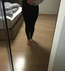 레깅스 재질도 좋고 색상(저는 블랙과 메린지 구매)도 너무 맘에 들어요~ 특히 배 부분