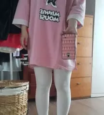 사이즈도 없고 재입고도 안된다길래 가을겨울까지 입을생각하고 샀어요 흰색이라 다른레