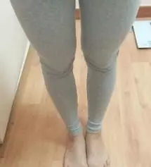 아직배가 그렇게 나오진 않았지만 입던옷이 배가 답답해서 주문했어요~
