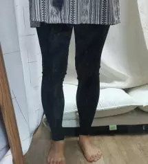 면소재의 부드러움에 쫀쫀함이 강한 재질이예요. 지금부터 초겨울까지 톡톡하게 입을수