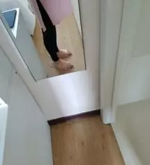 톡톡해서 한겨울까지 입기 좋을꺼같아요~^^ 사이즈 고민하다M했는데 키가 있어서 그런지