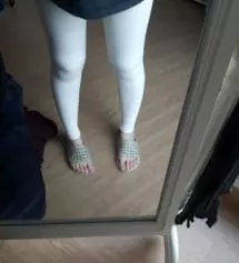 아이보리색이랑 블랙 구매했어요~~  진짜 %~~ 감기는 느낌이 좋네요^^  s할까 m을 할까