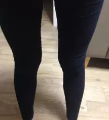 운동복으로 쓰려고 샀어요~ 스몰샀는데 아주 꽉끼지 않고 편안해요~ 길이도 딱맞네요! 