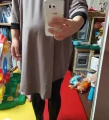 소재도 부드럽고 몸에 착 감기는게 편하고 좋네요~ 심리스밴드부분도 좋고요~ 두께가지