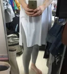 좀 더 일찍 살걸 하는 후회가 드는 제품이에요 곧 더워지면 못입을거같아요 ㅜ 그만큼 