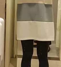 엠사이즈 구입햇는데...제가 마른건아니지만 기장이 조금 남더라구요...복부 부준 엄청