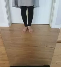 키가 작아 길이는 줄여야겠지만, 상품의 질은 아주 좋습니다. 두께도 어느정도 있고, 몸