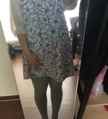 두께는 지금 딱 입을 만큼이구요~ 키가 작아서 항상 수선했는데 레깅스는 수선 안해도 