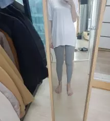 좋아요 완전 편하고 만삭때도 잘입을거같아요~!! 쌍둥이라 일부러 라지했는데 편하고 좋