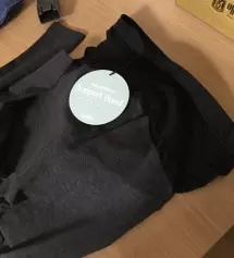 진짜 엄청 쫀쫀해요!!! 배부분도 전에 구매한 반바지와 동일하게 심리스로 되잇어서 너