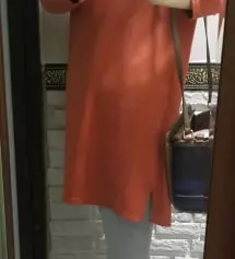 소임에서 산 후드티와 같이 입으려고 샀어용^^ 살도 안비치고 적당한 두께감이 맘에 듭